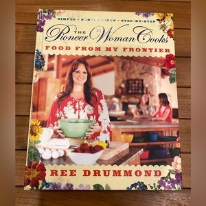 NEW The Pioneer Woman Cooks Cookbook
